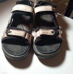Ecco tan sandals comfy sandals sz 7.5 good condition